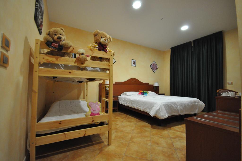 Impero Hotel Beauty & Spa - Bike Hotel Cantello Zimmer foto